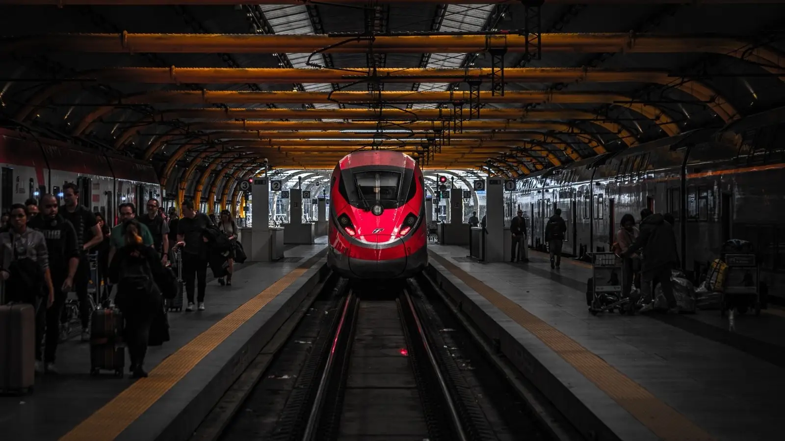 From Charles de Gaulle Airport to Paris Nord Train station  Limousine Transfer